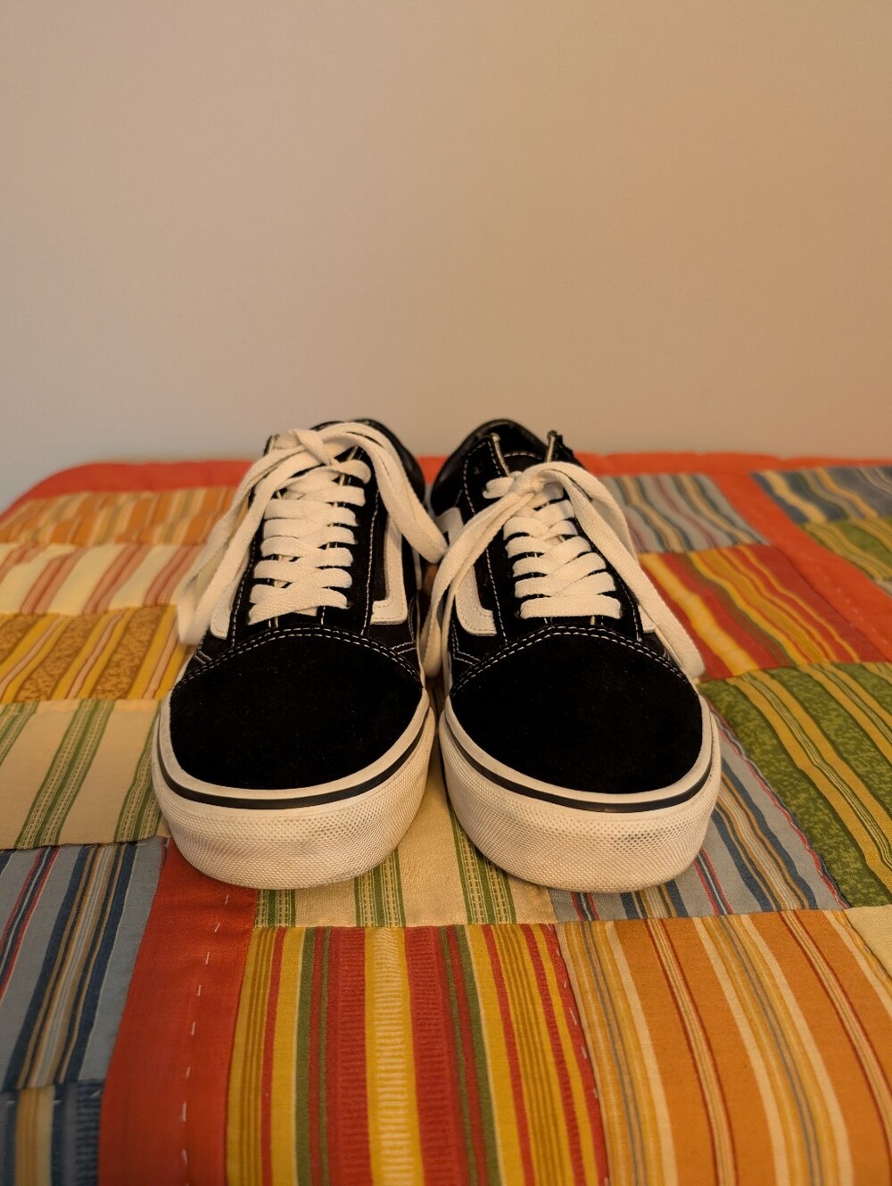 Vans Black Low-Top Canvas Skate Sneakers with White Trim Women's Size 8